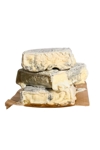 Aux Terroirs Pave De L'Atelier (per 100 grams)